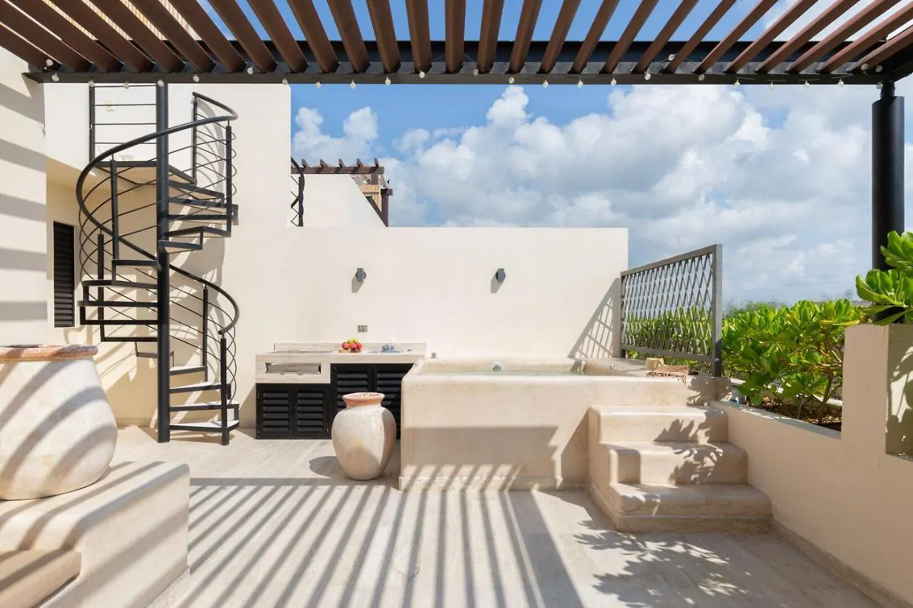 Apartment Exclusive Paramar Ve Penthouse In Tulum By Lockey Best For Walking To Commercial Zone In Aldea Zama Mexico